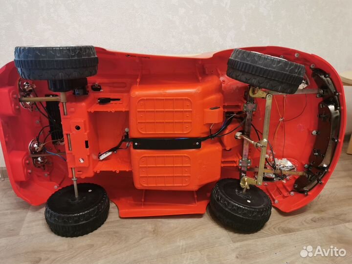 Электромобиль детский б/у (в ремонт/запчасти)