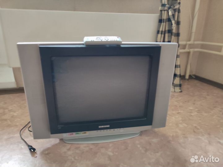 Телевизор samsung б/у