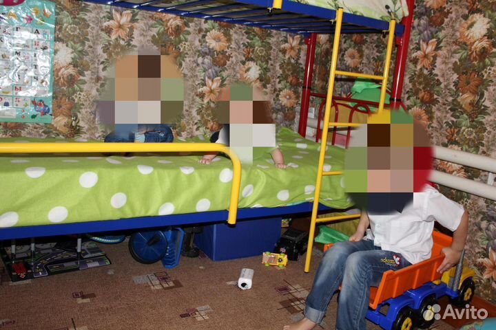 Двухярусная кровать бу