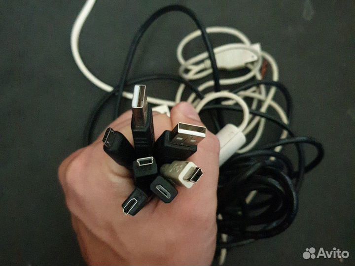 Провода, кабеля, переходники, зарядки на телефон и