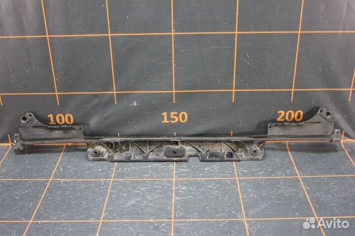 Кронштейн бампера заднего-Land Rover Range Rover 4