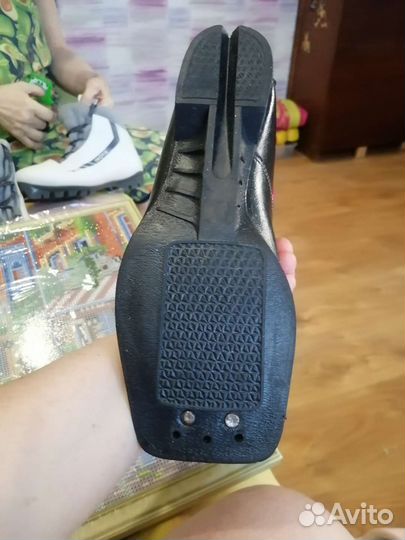 Лыжные ботинки