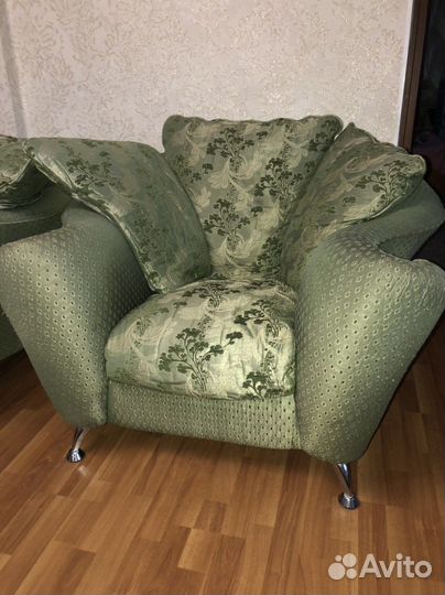 Диваны и кресла