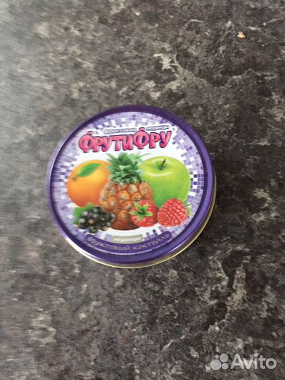 Жестяные банки из под коньяка чая кофе конфет пече