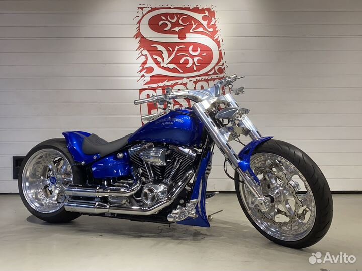 Harley Davidson Breakout, 1577 км, 2014