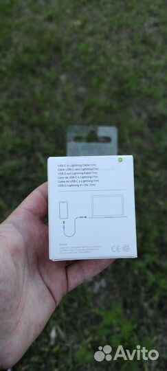 USB Type-C / Lightning