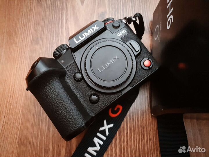 Panasonic Lumix GH6