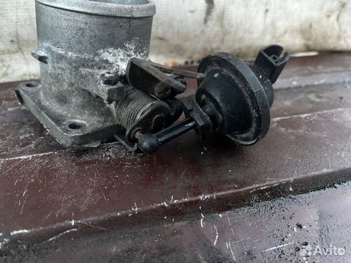 Дроссельная заслонка Hyundai Starex 2.5 D4CB 2005