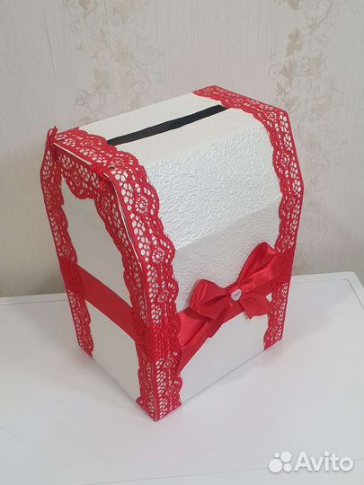 Свадебная казна (сундучок) для денег