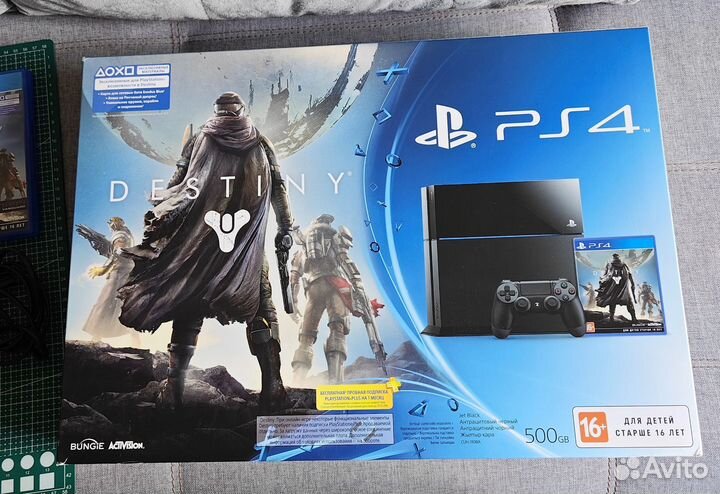 Sony PS4 Fat Destiny edition. SSD