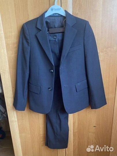 Костюм для мальчика 128 листайте