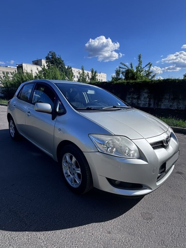 Toyota Auris: фото из отзыва