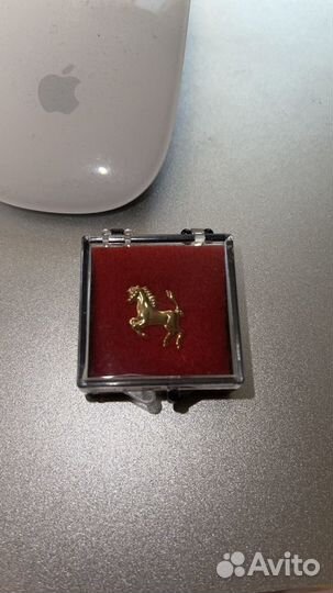 Значок Ferrari (Феррари)