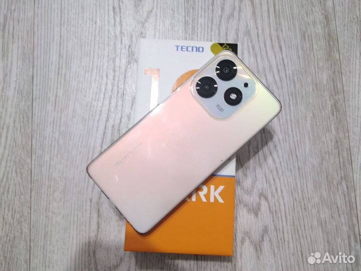 TECNO Spark 10 Pro, 8/128 ГБ