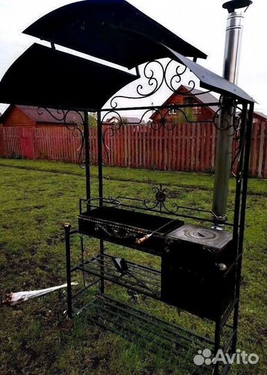 Мангал с крышей