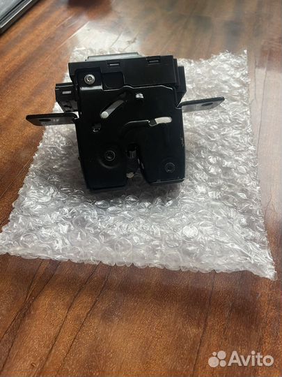 Замок крышки багажника рено меган2 2008