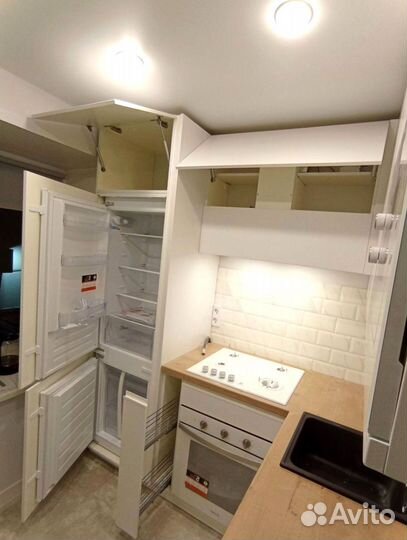 Кухня в потолок