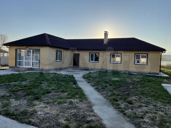 Дом 180 м² на участке 26 сот.