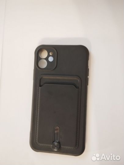 Чехол на iPhone 11 с отверстием для карт