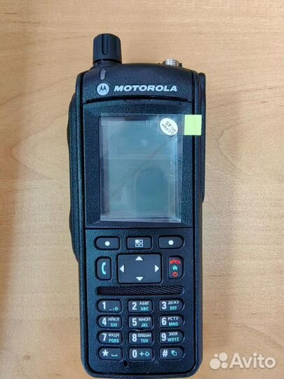 Радиостанция портативная Motorola MTP6650