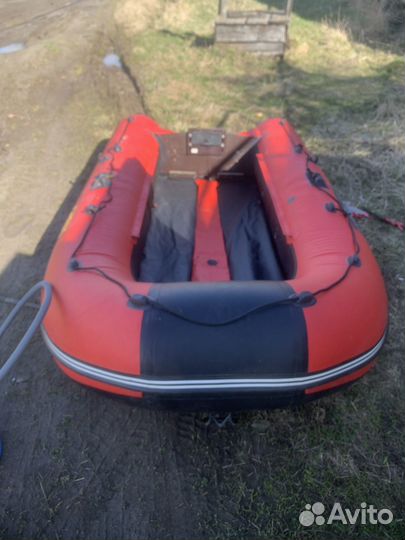 Моторная лодка муссон 3000