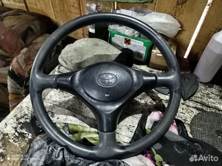 Продам руль на toyota
