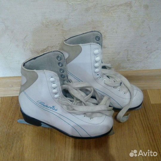 Коньки фигурные детские