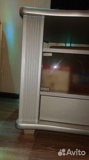 Тумба под тв