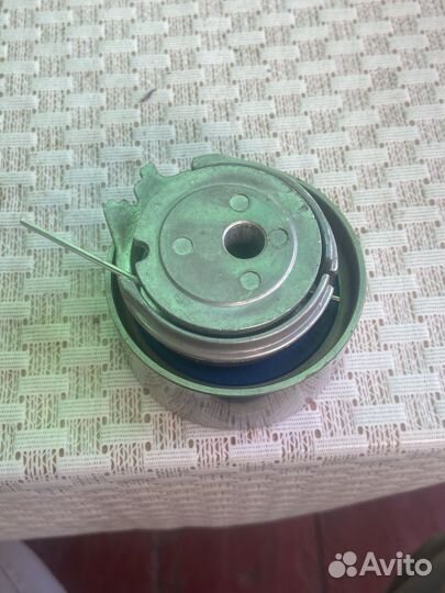 Натяжитель ремня грм