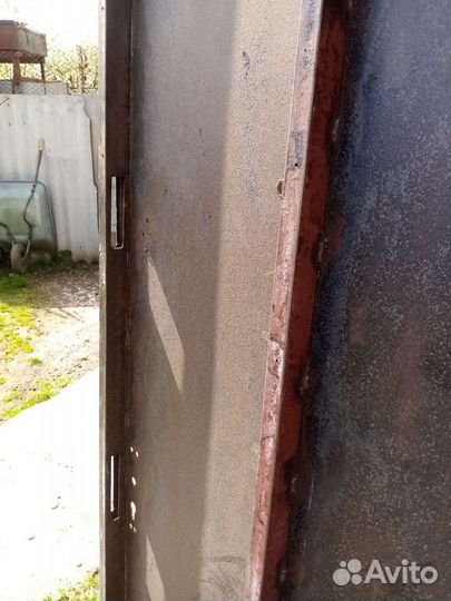 Дверь металлическая