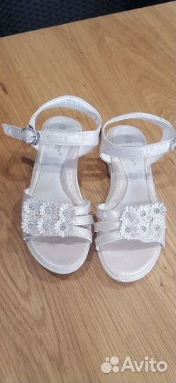 Туфли сандалии