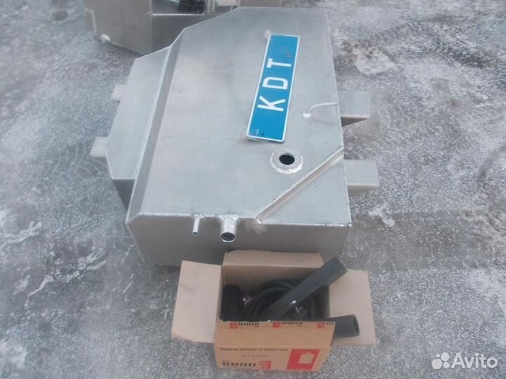 Бак топливный дополнит. Toyota Land Cruiser 200