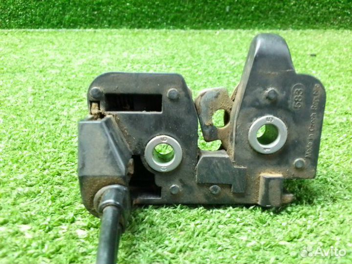 Замок багажника Ford Fusion