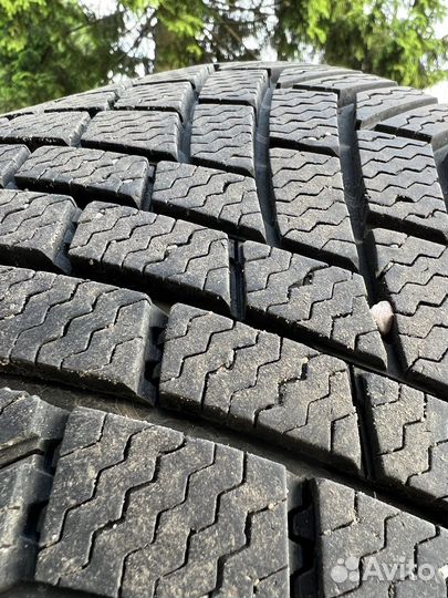 Continental ContiVikingContact 7 235/45 R18