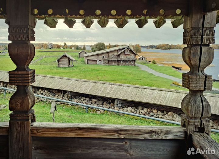 Катер на Кижи из деревни Оятевщина