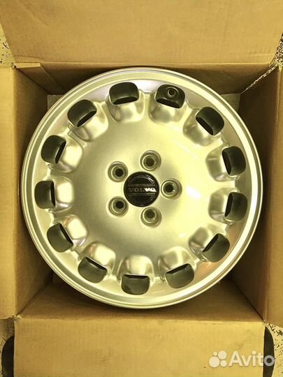 Диск литой Volvo 16”