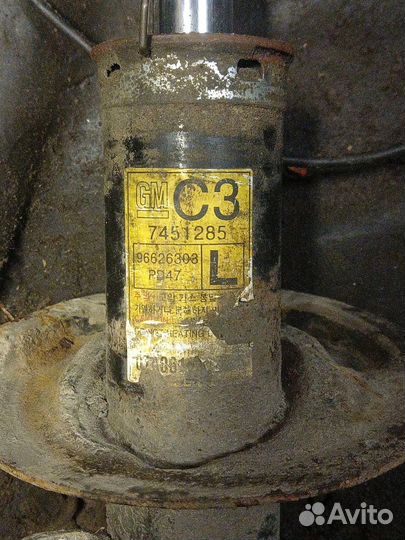 Стойка передняя левая chevrolet captiva