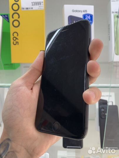 iPhone 7, 32 ГБ