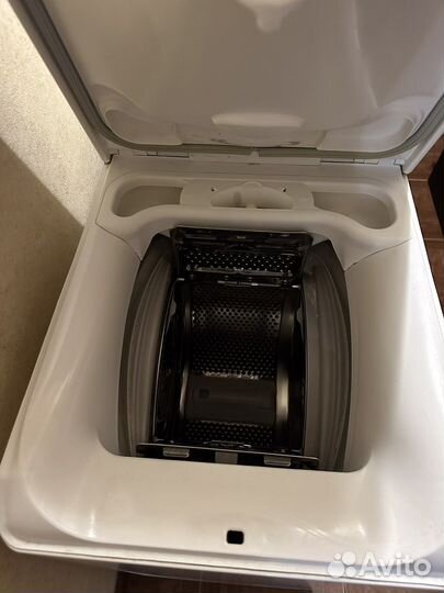 Стиральная машина с вертикальной загрузкой