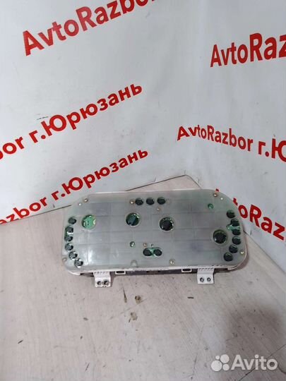 Панель приборов. Nissan Vanette SK82