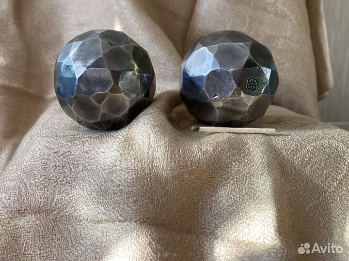 Кованные нержавеющие гантань D56мм
