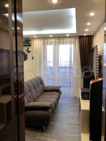 4-к. квартира, 90 м², 13/14 эт.