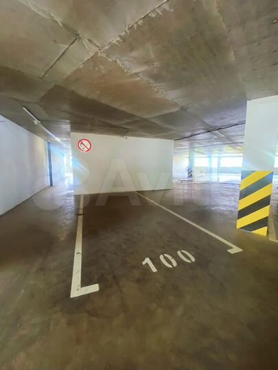 Машиноместо, 18 м²