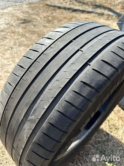 Michelin Pilot Sport 245/50 R18