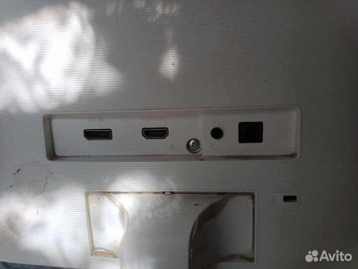 Монитор на запчасти