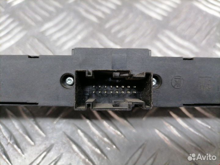 Кнопка аварийной сигнализации Opel Astra G 2007