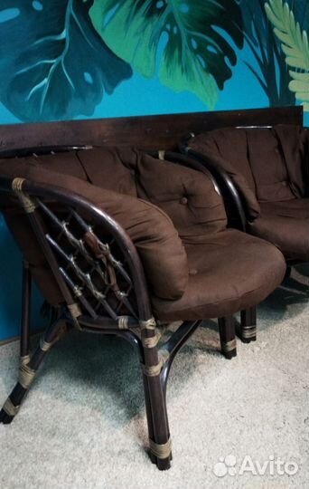 Диван, кресла, столик из ротанга