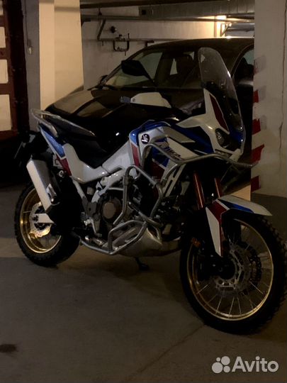 Honda africa twin CRF1100A4