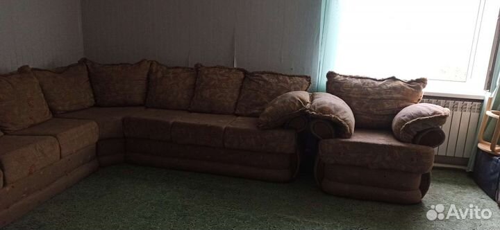 Большой угловой диван бу