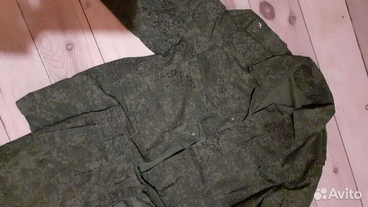 Костюм военный